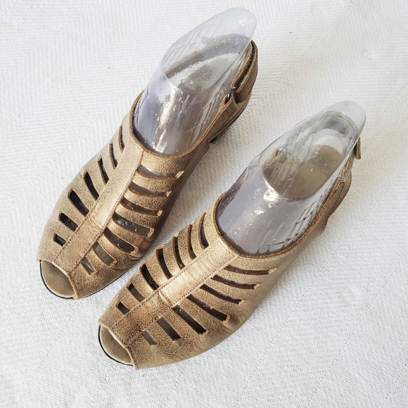 Munro Abby Heeled Sandal Rose Gold Size 8 Comfort - Picture 2 of 8